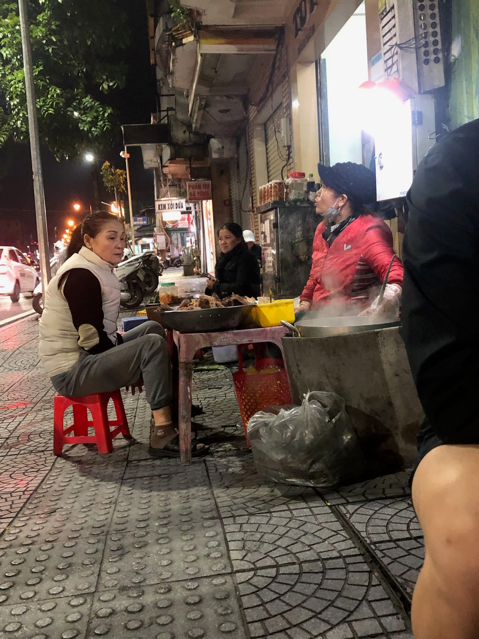 Roadside bun bo hue